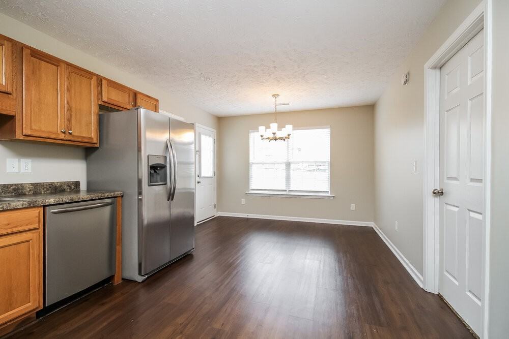 1240 Crescent Ridge Dr - Photo 5 of 16