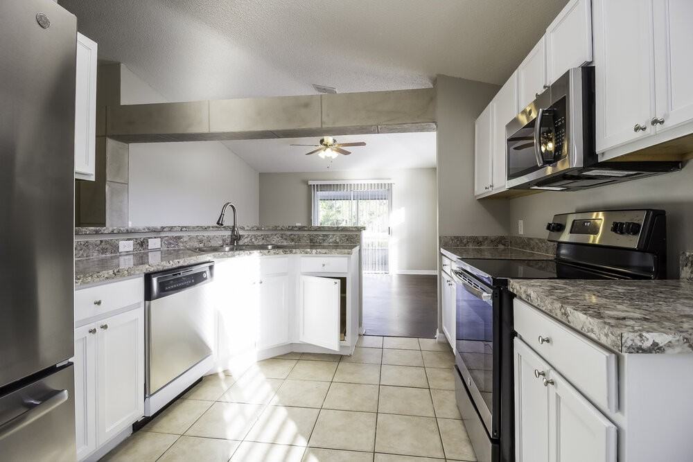 11821 Pethrick Dr - Photo 5 of 14