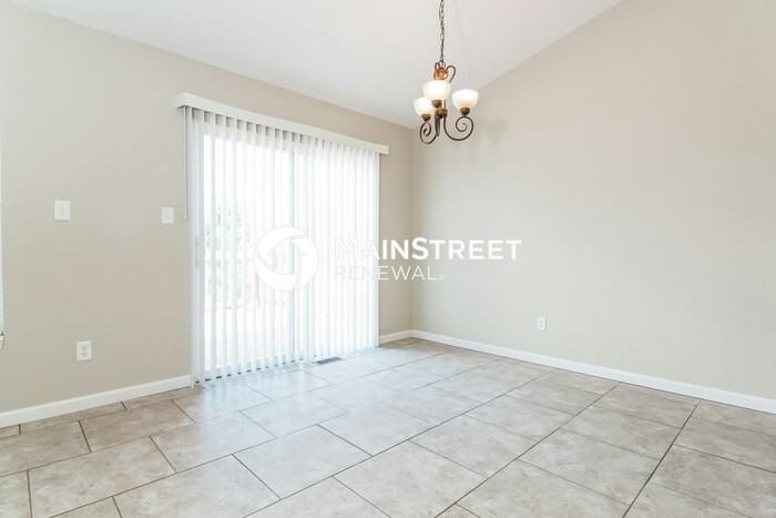 300 Andy Habsieger St - Photo 4 of 15