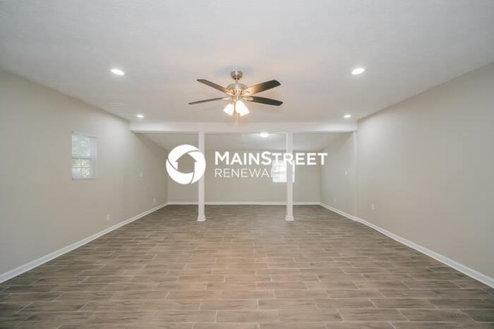 205 Wellington Dr - Photo 7 of 15