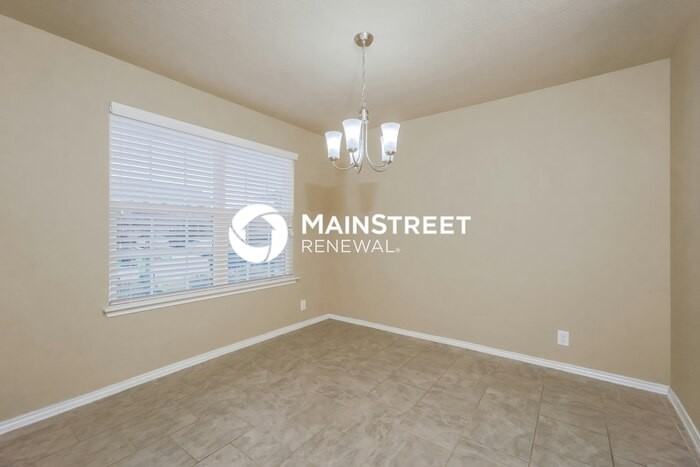 8939 Hickman Park - Photo 3 of 16