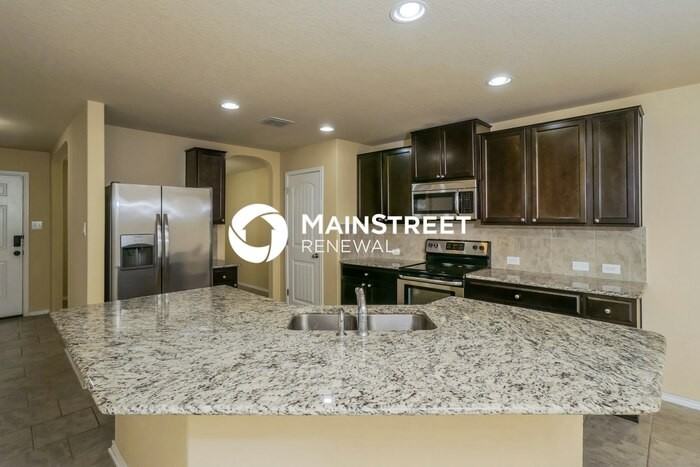 8939 Hickman Park - Photo 4 of 16