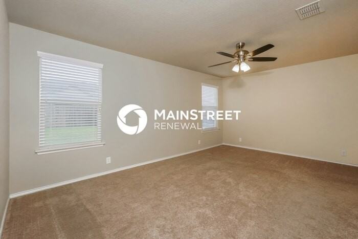 8939 Hickman Park - Photo 6 of 16