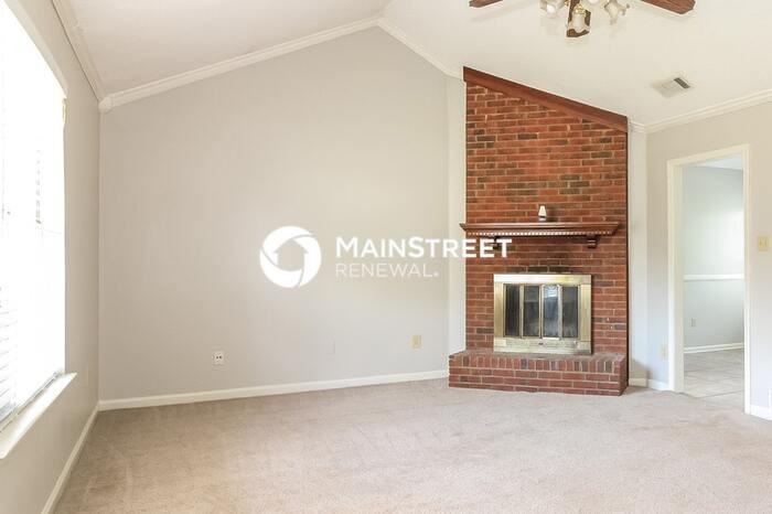 3763 Schanna Dr - Photo 7 of 18