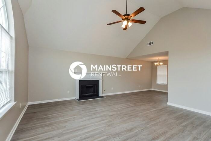 4365 Idlewood Park - Photo 4 of 17