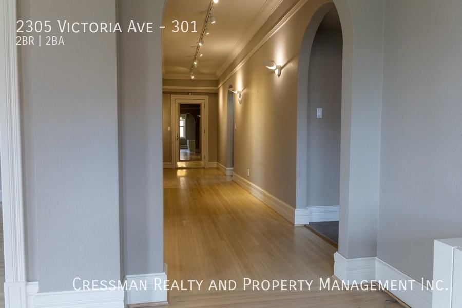 2305 Victoria Ave - Photo 3 of 24