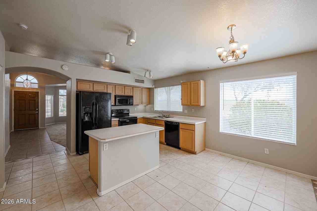 11517 W Gecko Ct - Photo 5 of 28