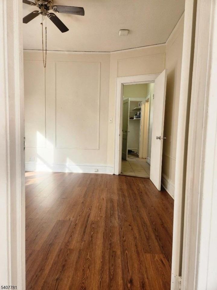 97 Schuyler Ave #3 - Photo 2 of 6