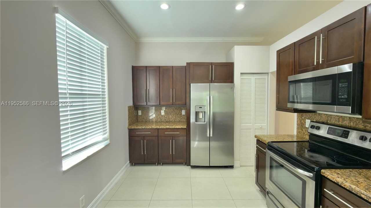 1792 Aspen Ln #1792 - Photo 6 of 31