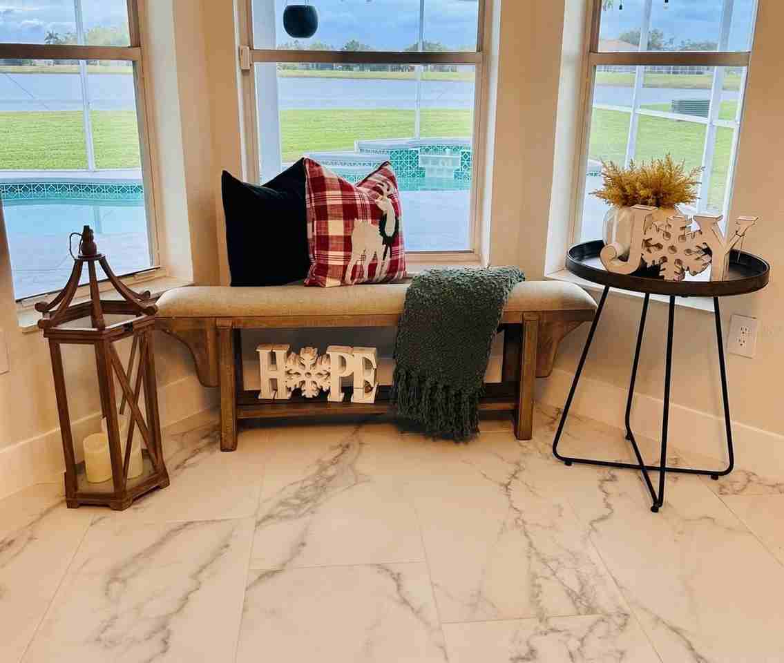 2652 Hawthorne Ln - Photo 4 of 41