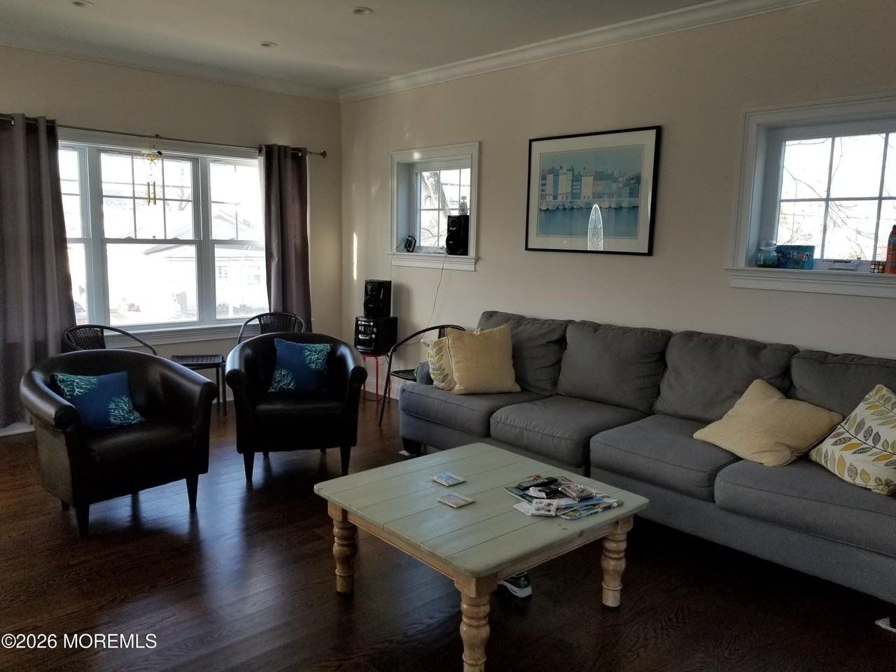 312 Saint Louis Ave - Photo 5 of 14