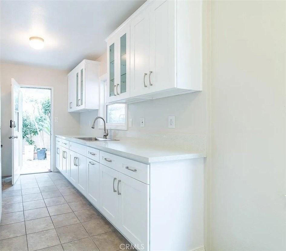 522 Linden Ave - Photo 5 of 8