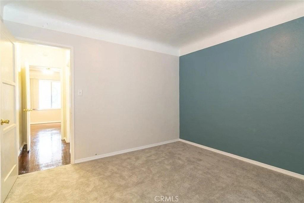 522 Linden Ave - Photo 6 of 8