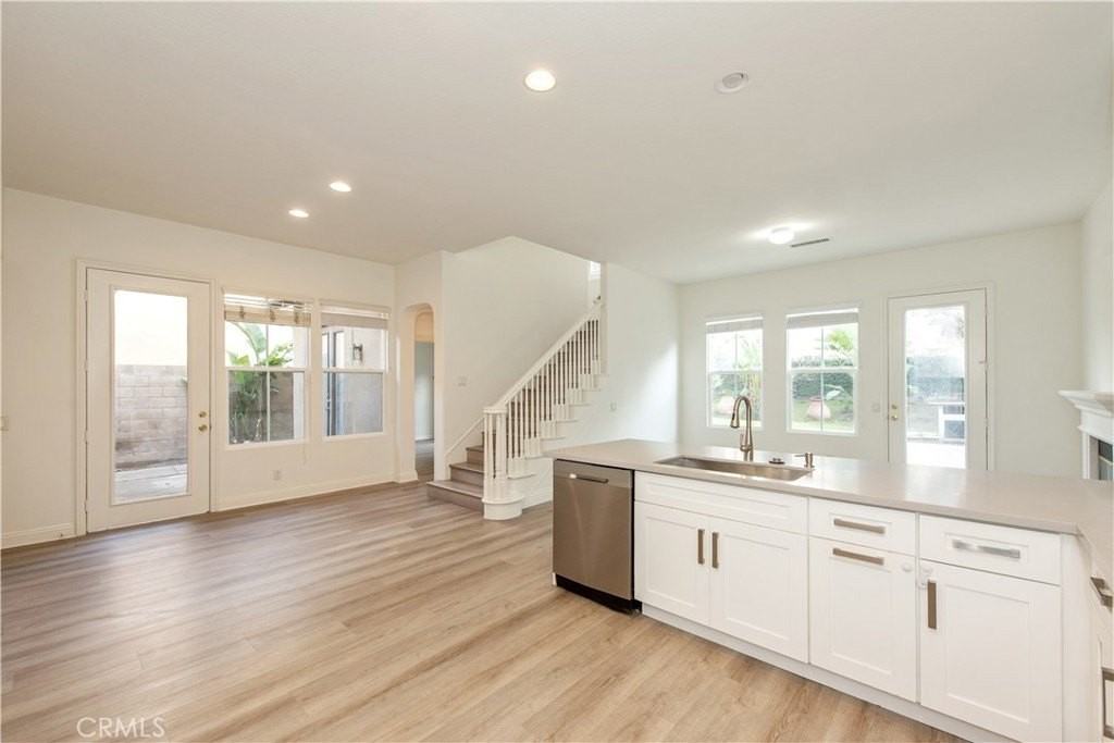 32 Sebastian - Photo 4 of 41