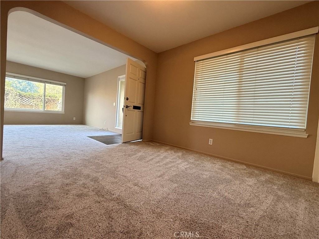 18246 Big Ben Ct - Photo 7 of 35