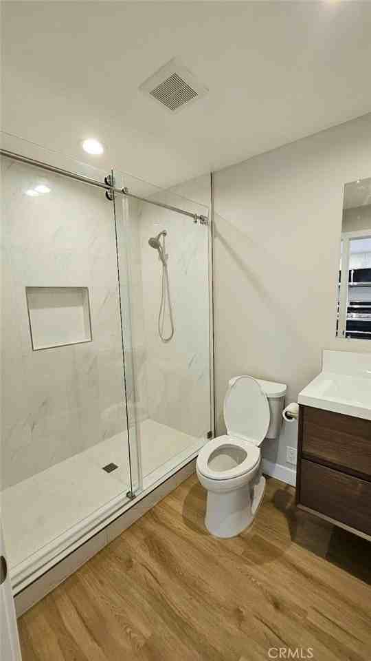 5350 Rockledge Dr #B - Photo 7 of 10