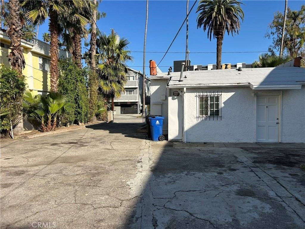 7049 Alabama Ave - Photo 6 of 15