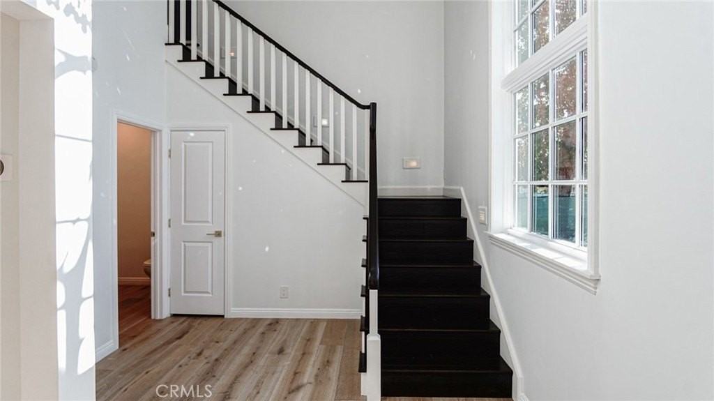 11165 Valley Spring Ln - Photo 7 of 44