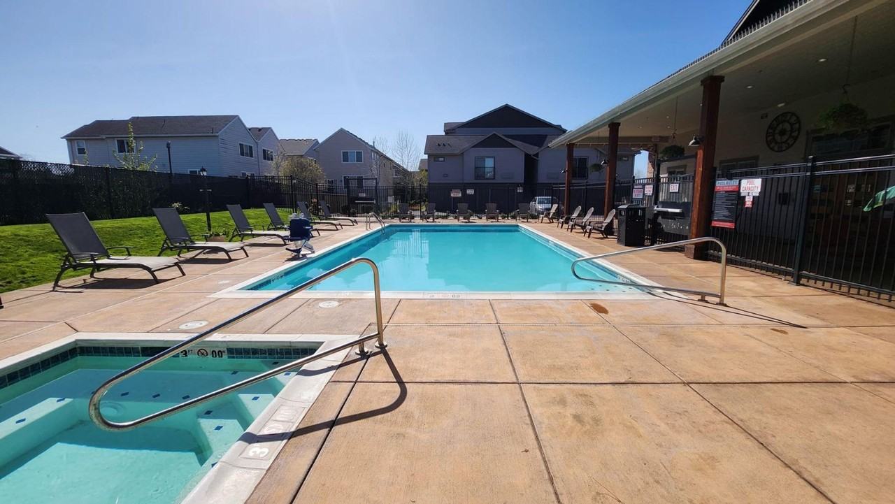 StoneBridge Crossing - Photo 5 of 39