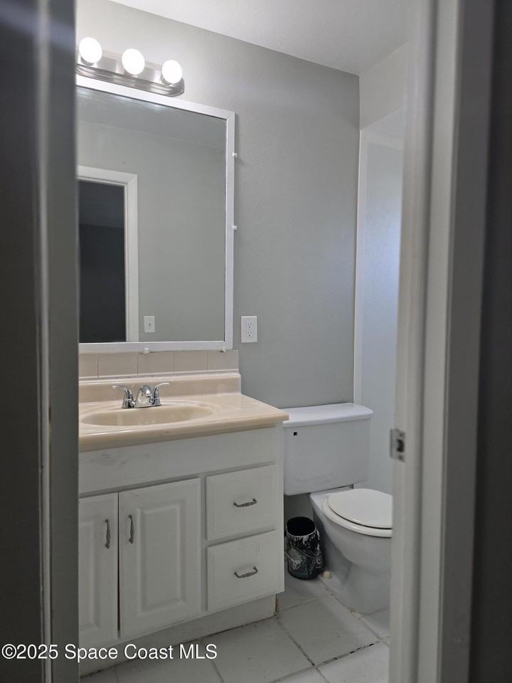 957 Burn Dr Ne - Photo 5 of 17