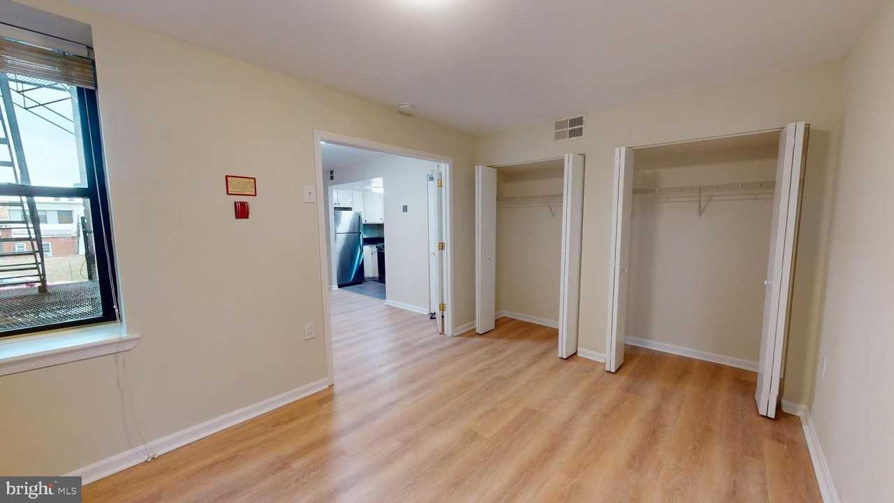 1438 Meridian Pl Nw Apt 102 #102 - Photo 7 of 14