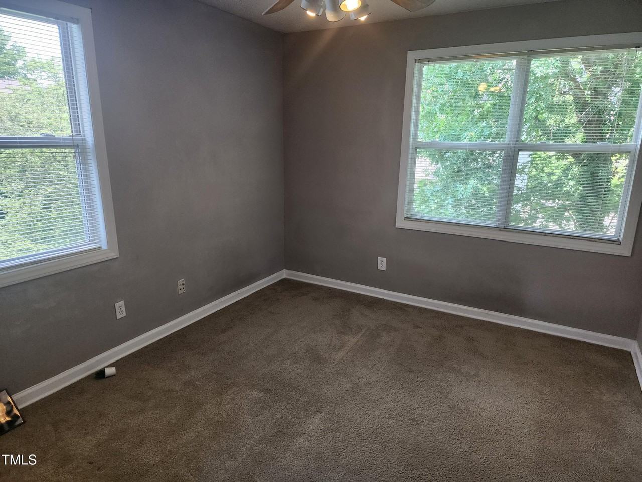 1110 Carlton Ave Apt 302 #302UNITC - Photo 2 of 4