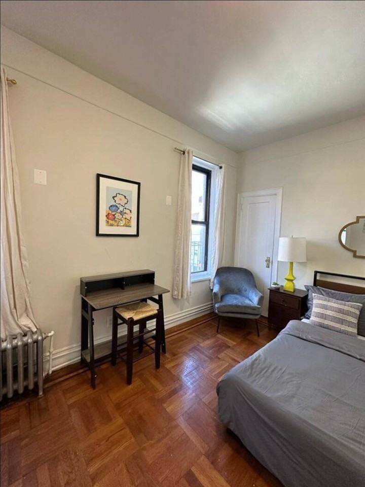 1492 1st Ave #1323947P - Photo 7 of 17