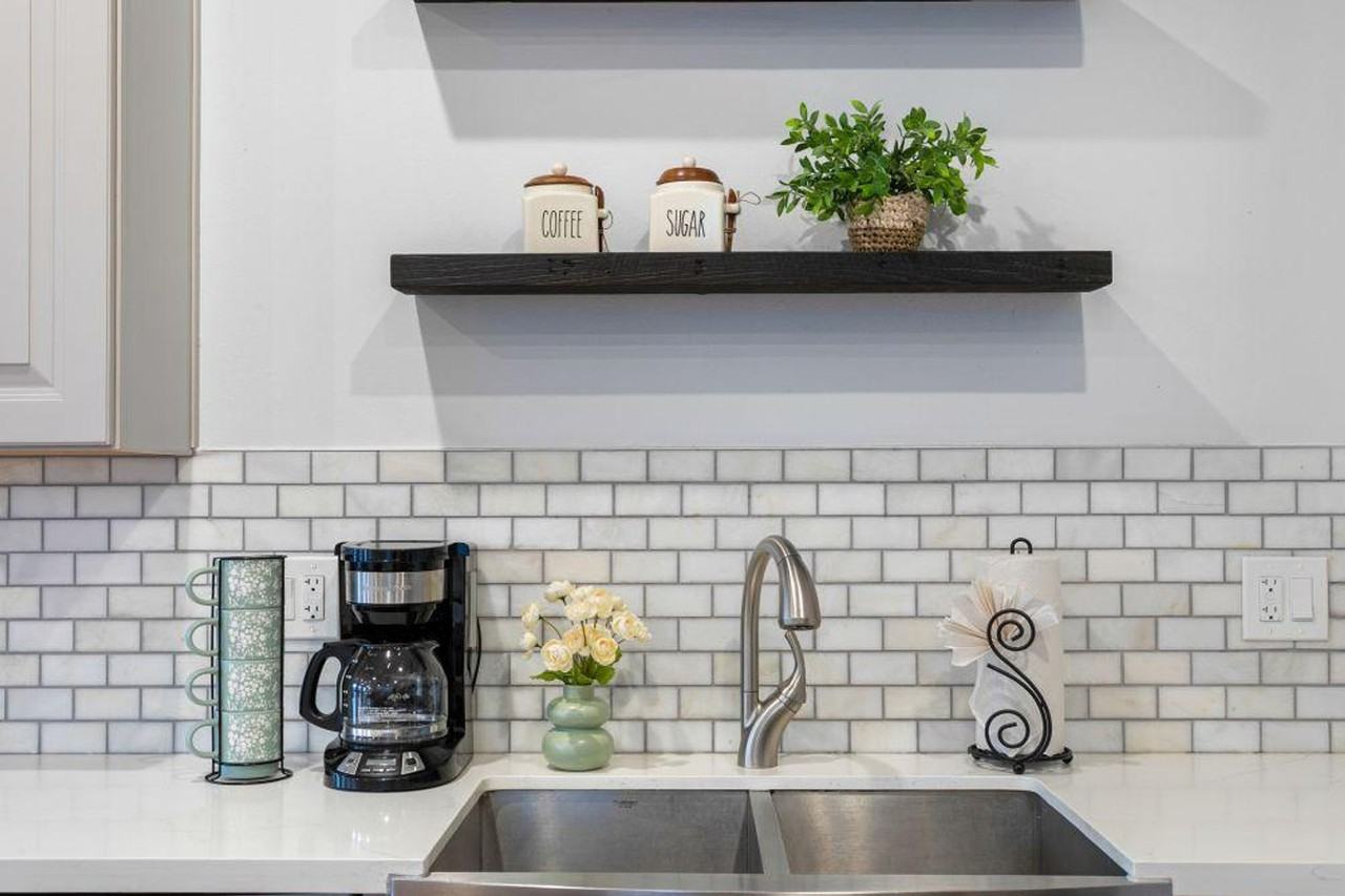 1218 Carondelet St #1269945P - Photo 7 of 21