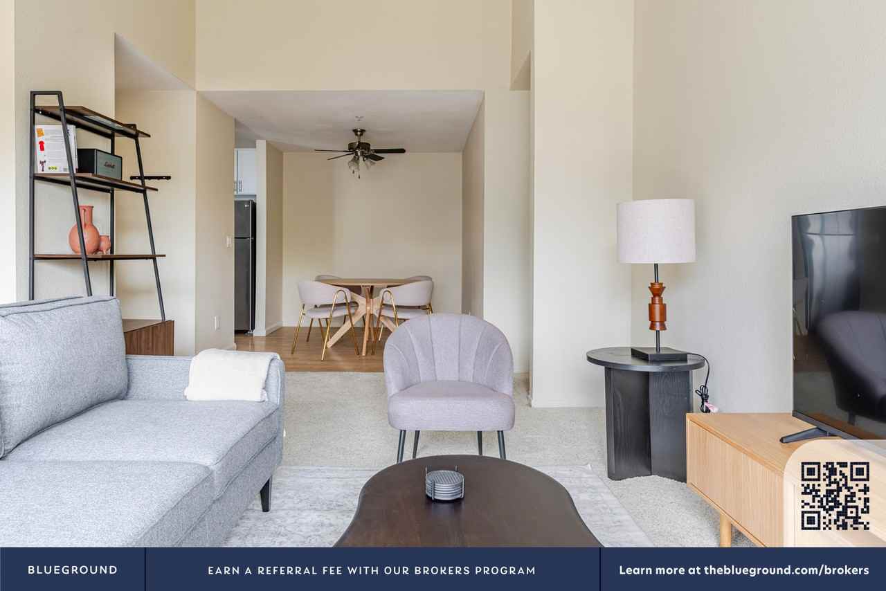 117 Rock Harbor Ln #1996 - Photo 5 of 44