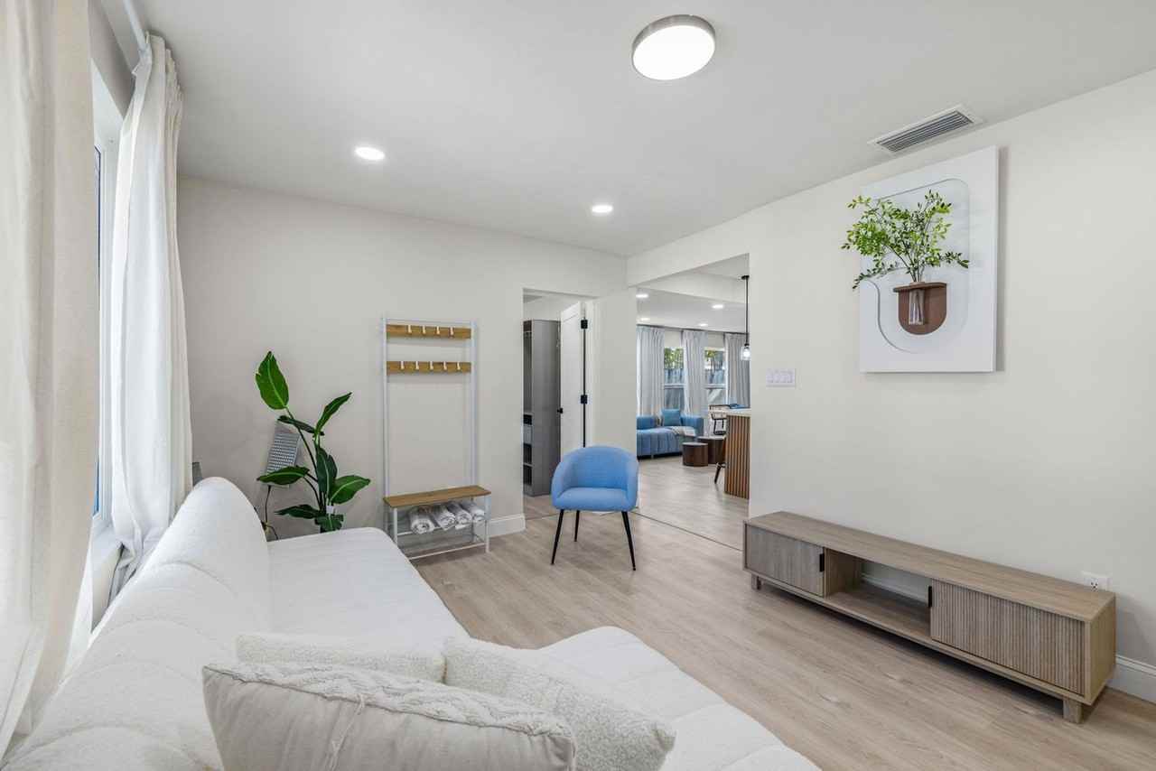 510 79th Ave #1338745P - Photo 5 of 31