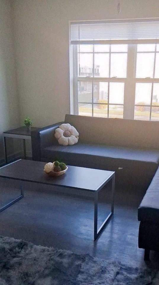 1051 Southern Drive - Photo 2 of 36