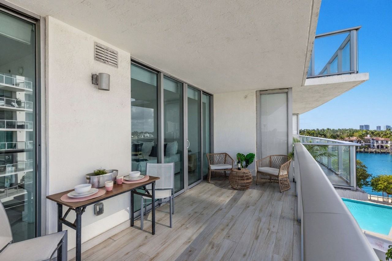 6620 Indian Creek Dr #1380771P - Photo 6 of 34