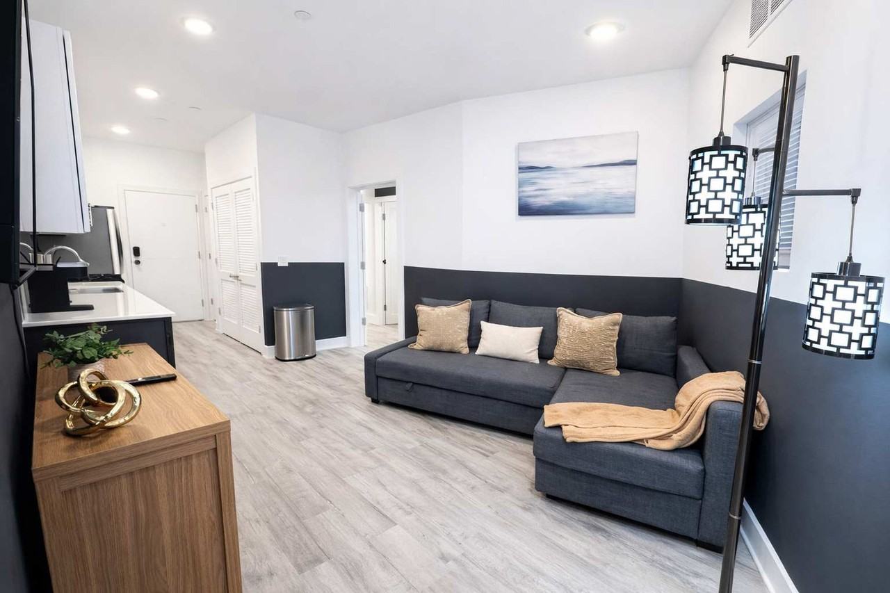 1214 N American St #1381655P - Photo 2 of 16