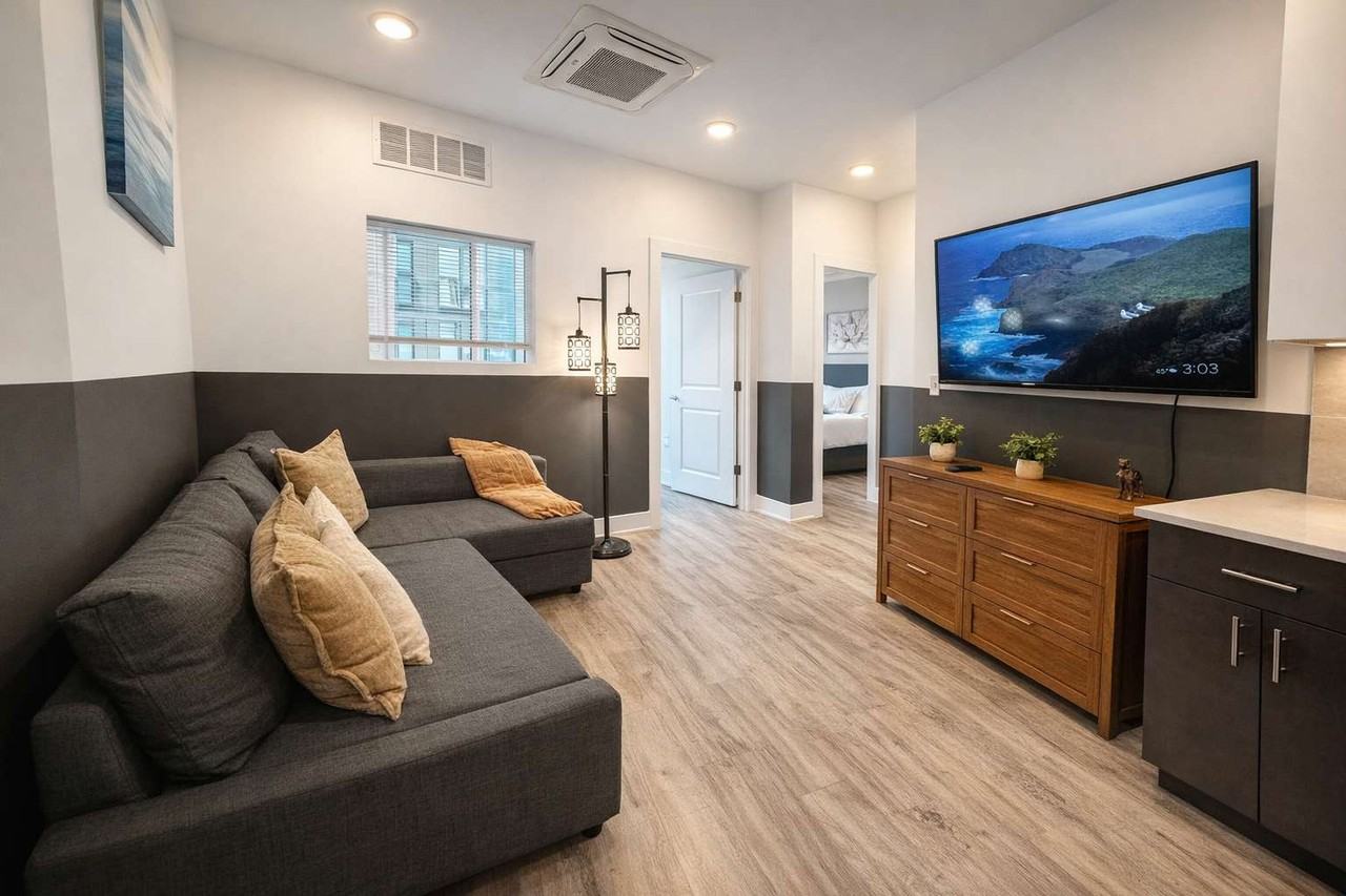 1214 N American St #1381655P - Photo 3 of 16