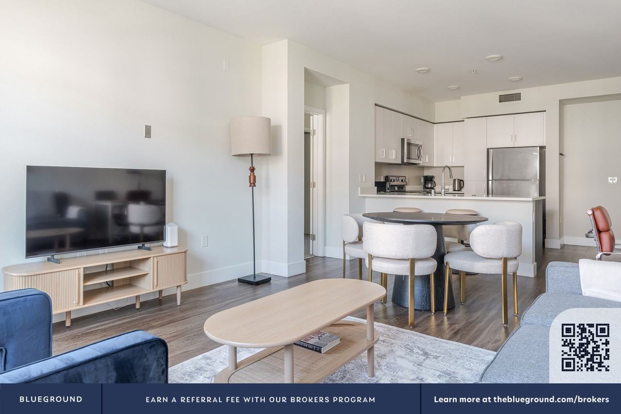 3888 Artist Walk Common - Photo 4 of 43