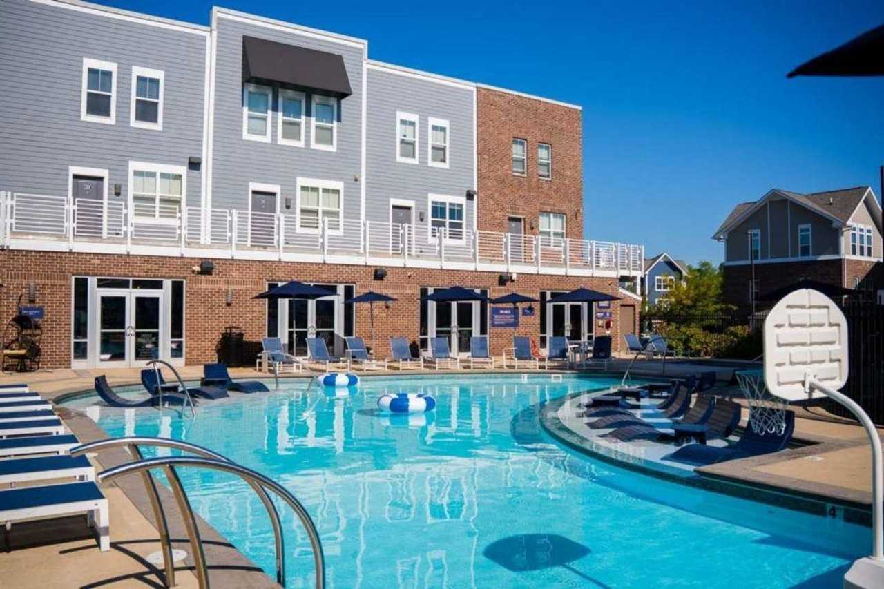 525 S Patterson Dr #1383116P - Photo 5 of 30