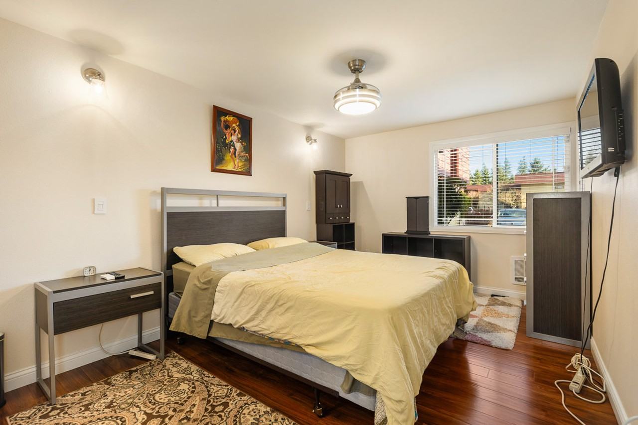 501 141st Ave Se #1390076P - Photo 2 of 19