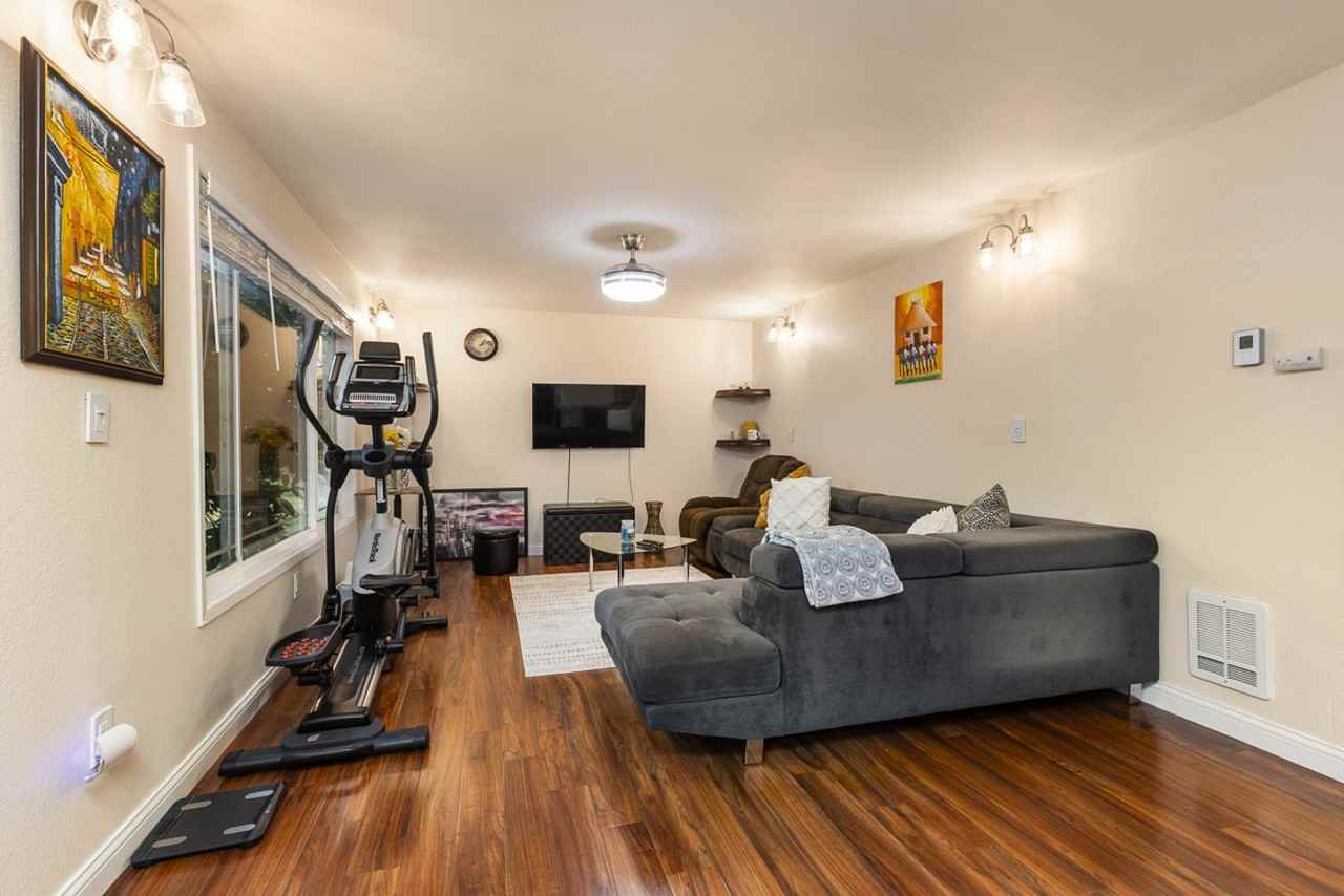 501 141st Ave Se #1390076P - Photo 6 of 19