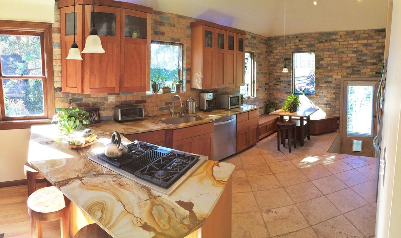 167 U St #1389261P - Photo 4 of 25