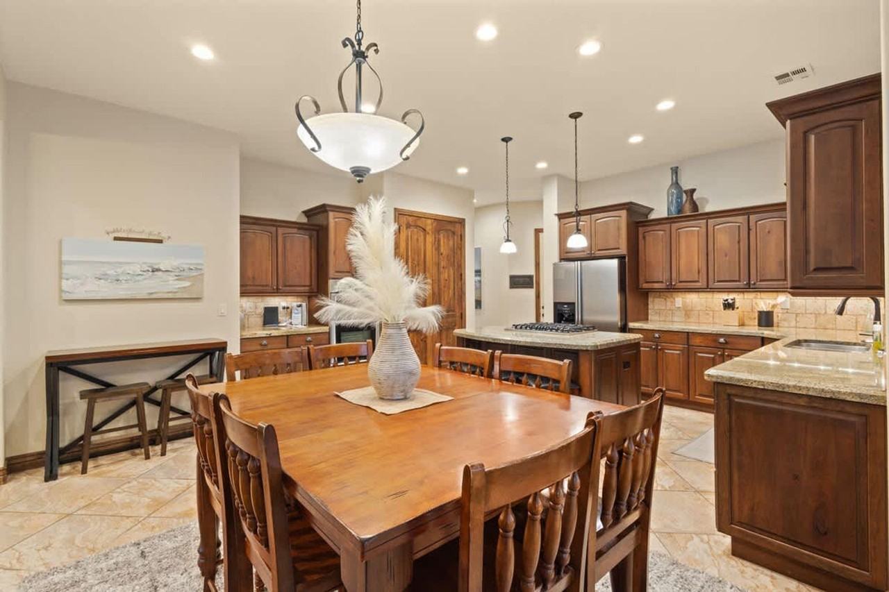 1922 N Pebble Beach Dr #1389631P - Photo 6 of 50