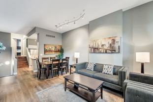 713 Barton St - Photo 1 of 1