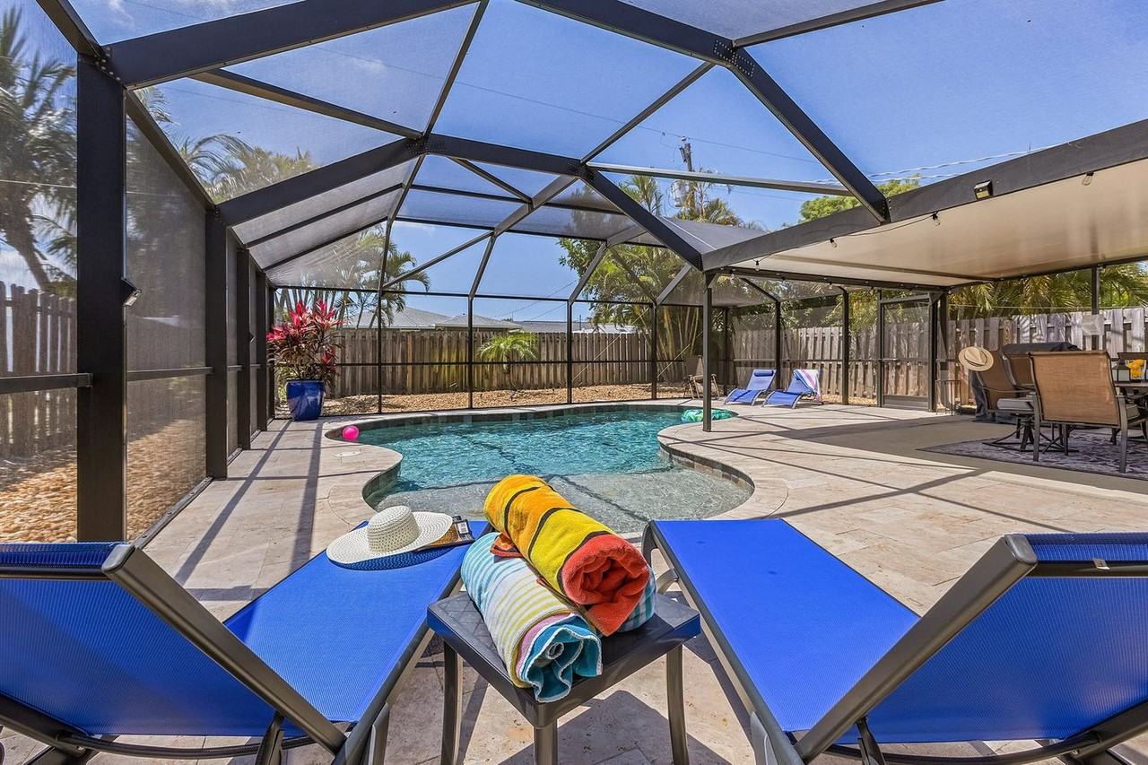 660 100th Ave N #1404250P - Photo 6 of 37