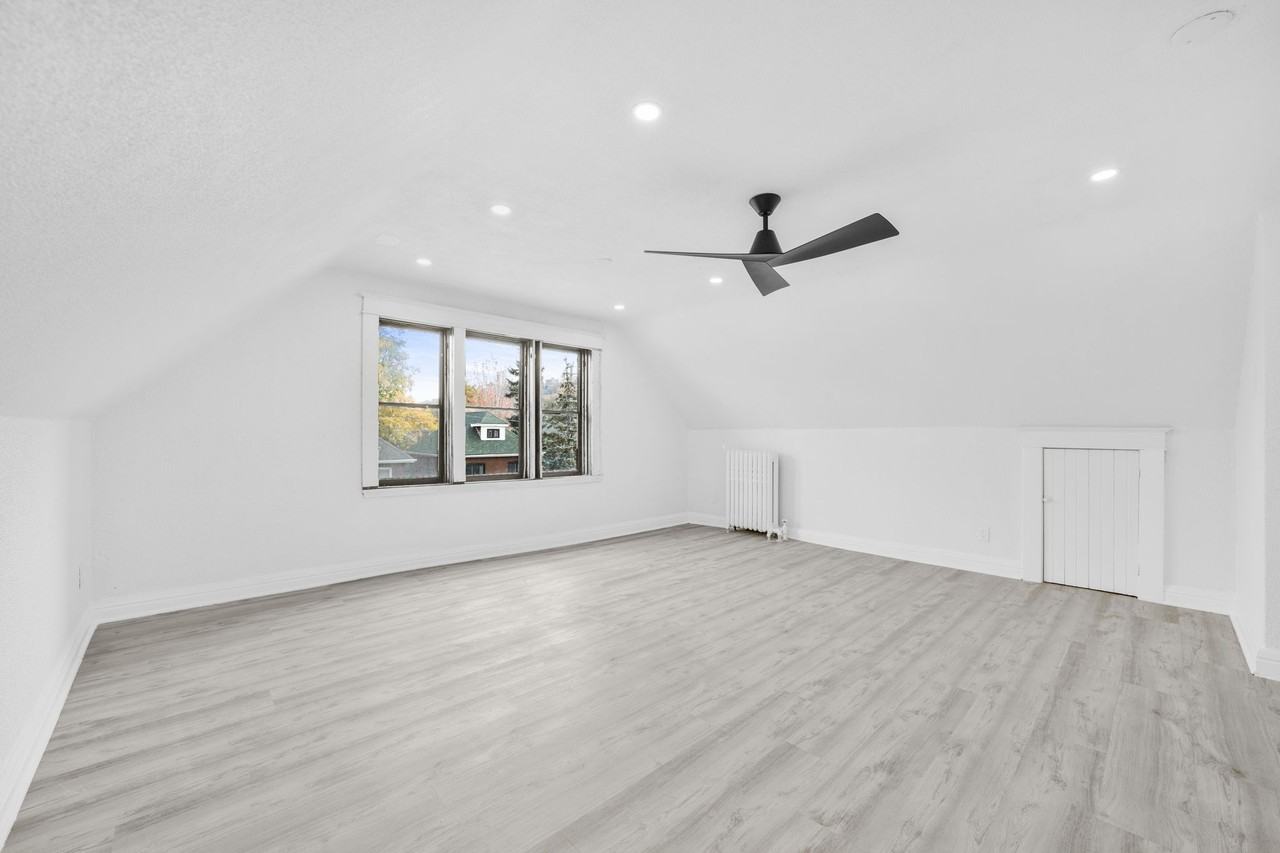 166 Wentworth Street South #3 - Photo 2 of 20