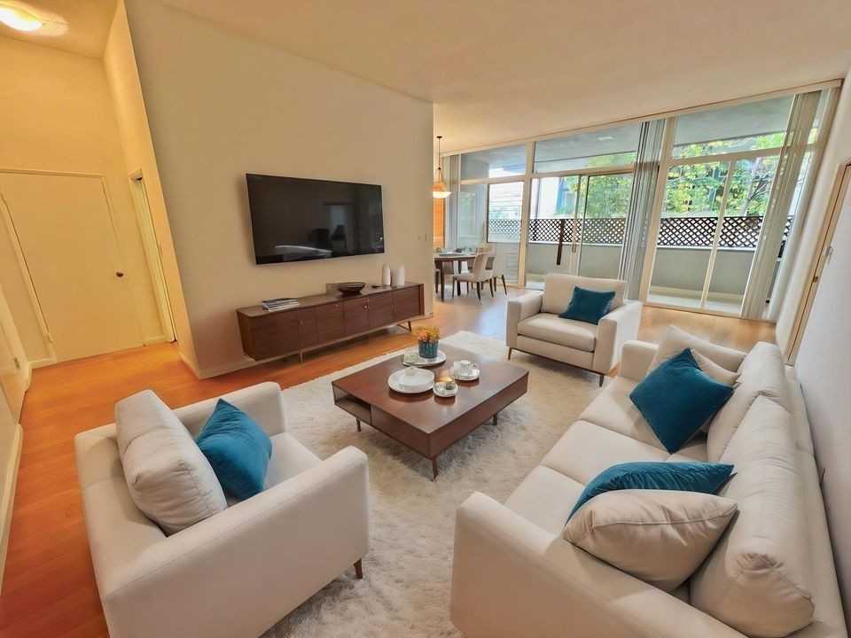 11936 Darlington Ave - Photo 3 of 50