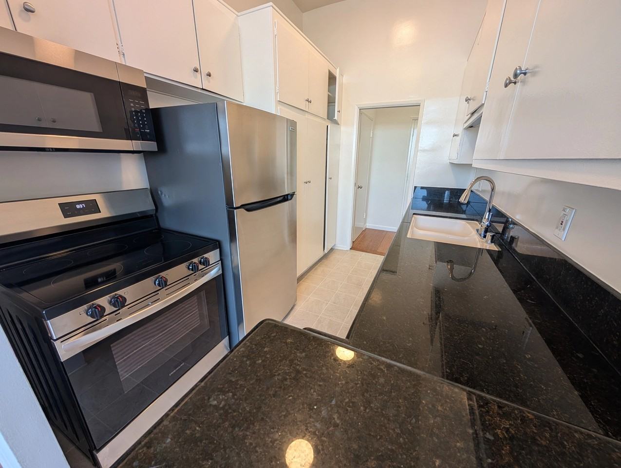 11936 Darlington Ave - Photo 6 of 50