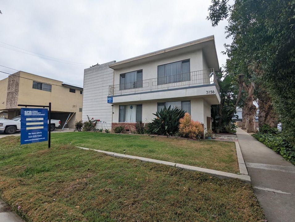 3758 Inglewood Blvd - Photo 2 of 3