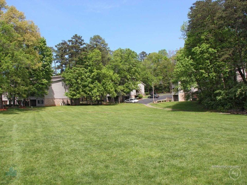 Meadowood Apartments - Photo 5 of 22