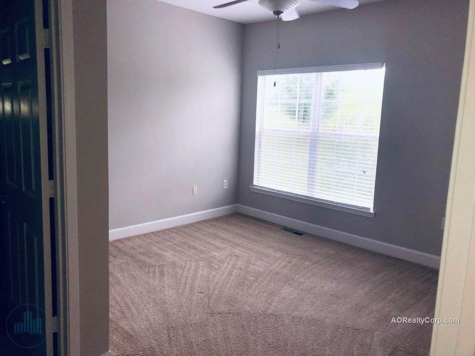 The Villas at Londontown - Photo 6 of 50