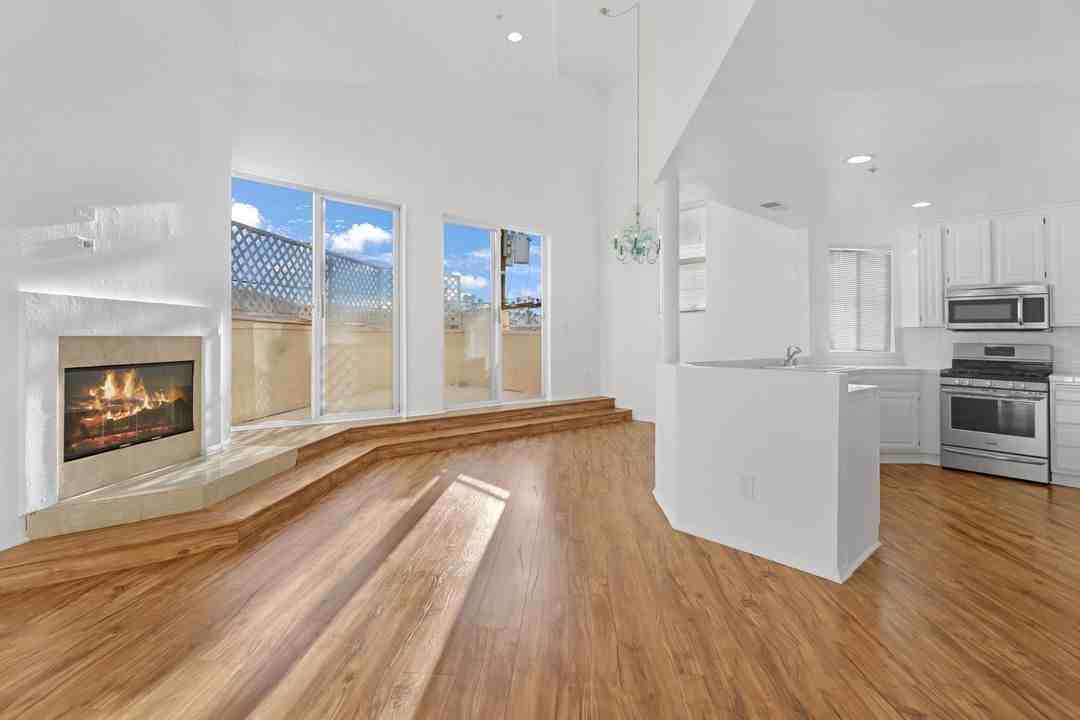 1226 11th Street, - Photo 3 of 50