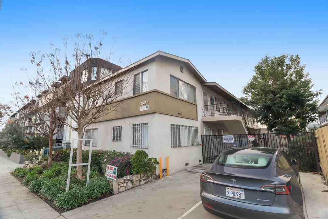 1521 Beloit Avenue, - Photo 2 of 50